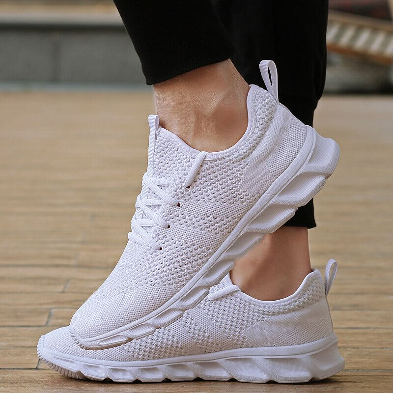 Trendy witte joggingschoenen