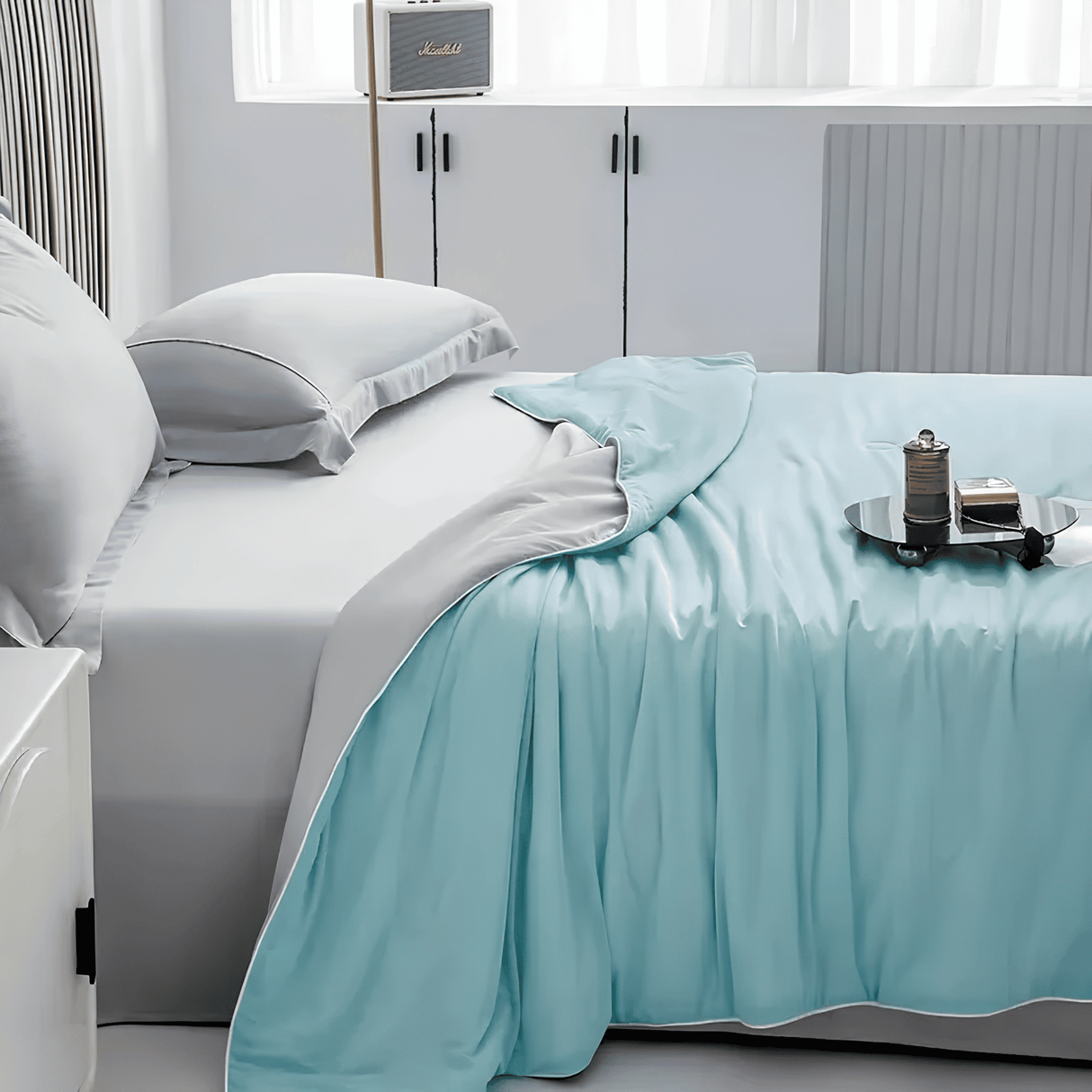 SIXTEN – Kylande Sval Täcke i 100% Polyester med Q-max 0,44 – Twin eller Queen