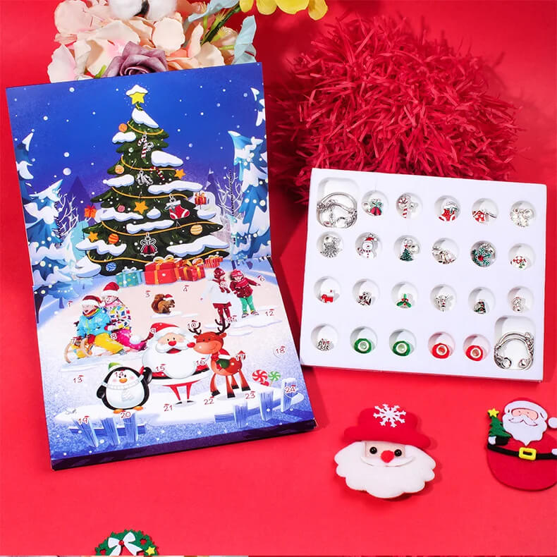 Charméa - 24 Daagse Sieraden Adventskalender voor Meisjes en Vrouwen met Kerstbedels en Armbanden
