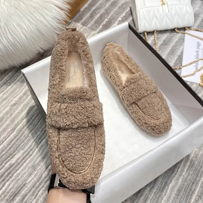 Luxe damesmocassins van pluche lamswol - antislip rubberen zool en ultiem comfort