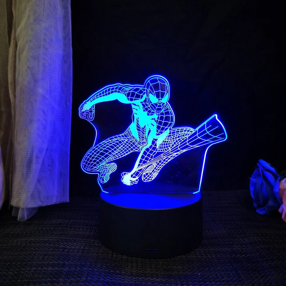 3D Superheld LED Nachtlicht met Afstandsbediening | 16 Kleuren & Aanraking - USB & Batterij Aangedreven Acryl Lamp voor Kinderen & Gameruimte