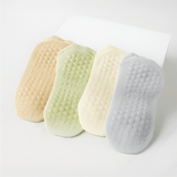 EaseMotion – Andningsbara Halkfria Yogastrumpor med Mjukt Grepp & Ventilerande Komfort