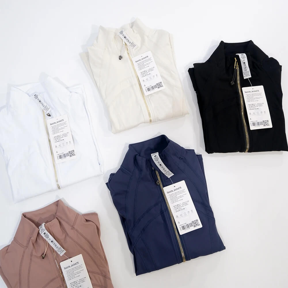 SilkMotion – Slimmad Yoga- och Träningsjacka med Dragkedja, Snabbtorkande Material & Följsam Passform för Aktiv Vardag