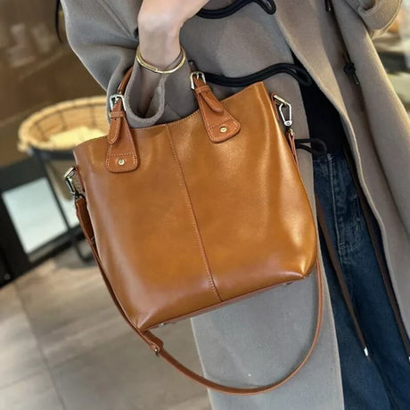 VelvetaBag - Elegante Leren Schoudertas voor stijl en functie in echt leer