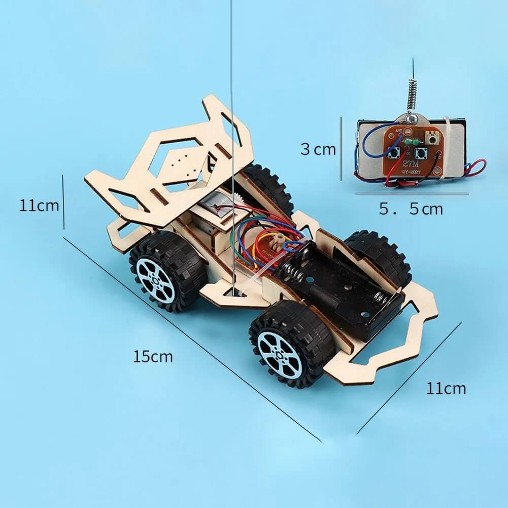 WoodiRace - Houten speelgoedauto met afstandsbediening voor kinderen - In elkaar te zetten 4-wiel-aangedreven speelgoed met doe-het-zelf-technologie