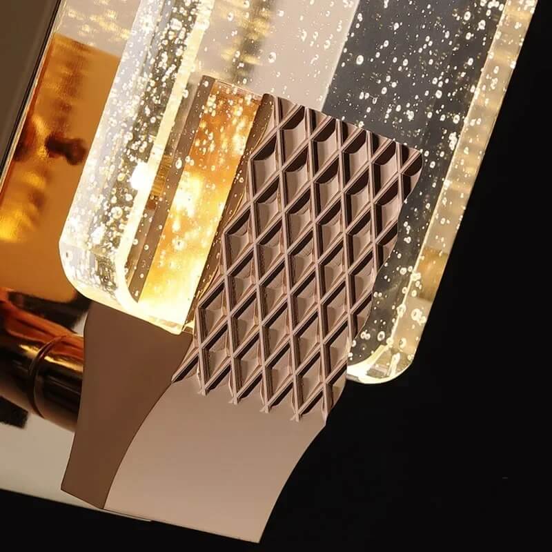 LuxeAngle - Wandlamp met Bubbel Kristal en Verguld Metaal | Elegante en Luxe Decoratieve Verlichting voor Slaapkamer & Woonkamer