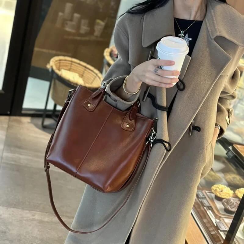 VelvetaBag - Elegante Leren Schoudertas voor stijl en functie in echt leer