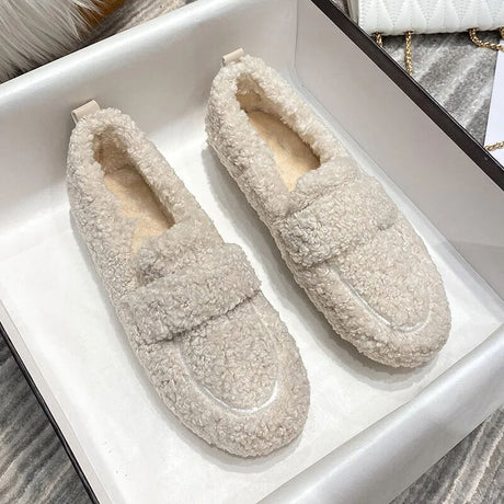 Luxe damesmocassins van pluche lamswol - antislip rubberen zool en ultiem comfort